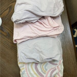 Luxurious Soft Bedding Sheet Set in Pink and Cream